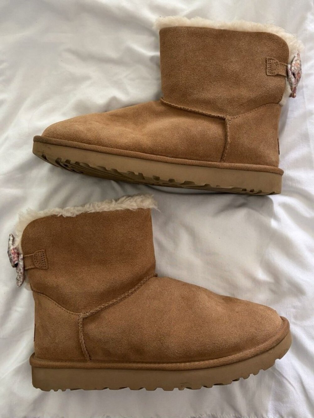 Ugg Australia Mini Bailey Bow Splatter Women’s Size 10 Boots Shoes